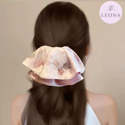 Korean Style Bow Shark Clip