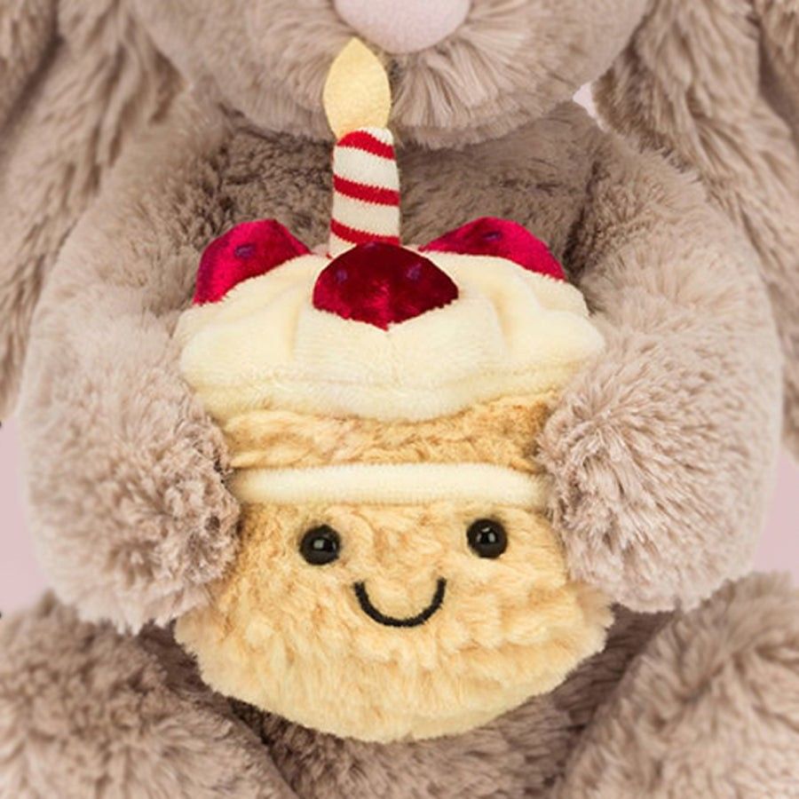 Bashful Beige Bunny 'Birthday'